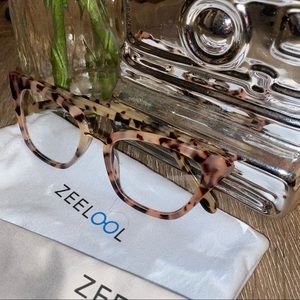 Tortoise shell cat eye glasses
